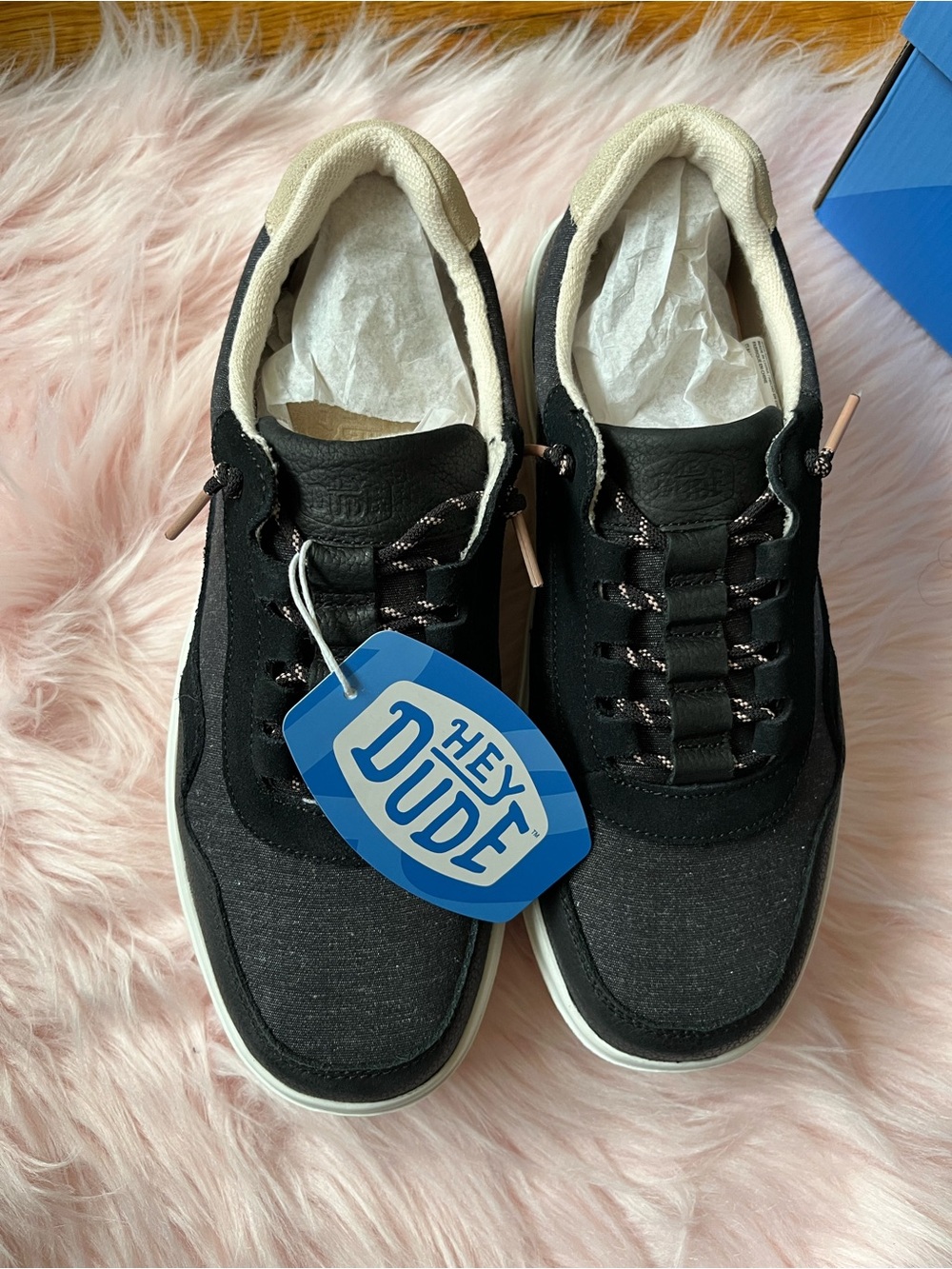 Hey Dude Men’s Black & Cream Low-Top Sneakers